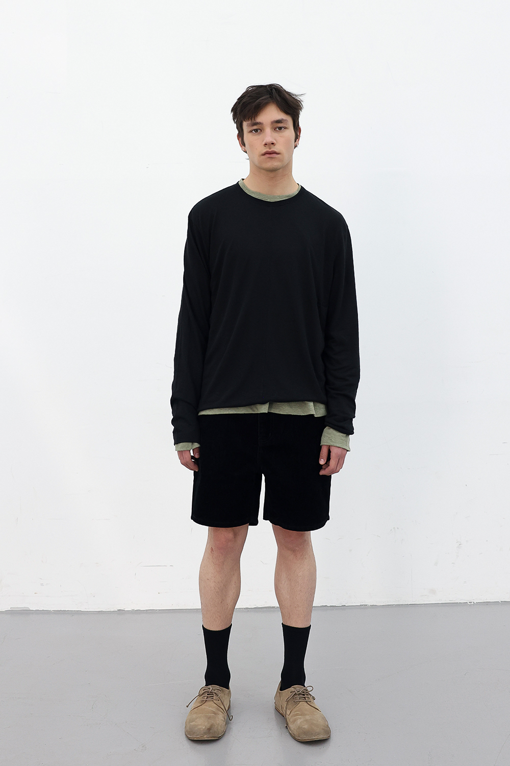 [ANYTIME LOREAK] CAMELLIA LAYERED TEE - KHAKI/BLACK