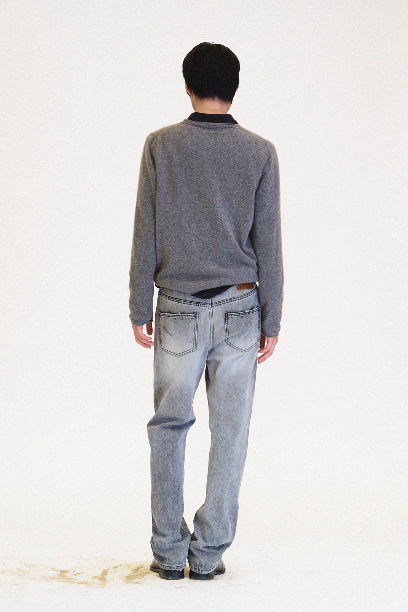 [SURFACE EDITION] STAIN STRAIGHT DENIM PANTS GRAY