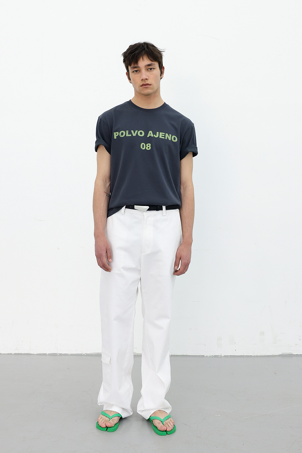 [ANYTIME LOREAK] PRIMROSE HALF TEE - CHARCOAL