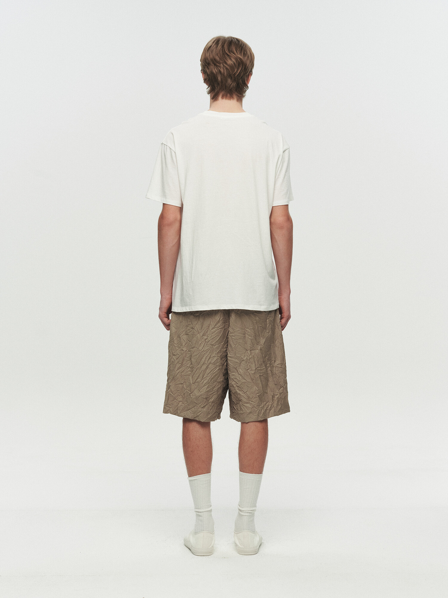 [HEUTE] BEADED LOGO T-SHIRT (WHITE)