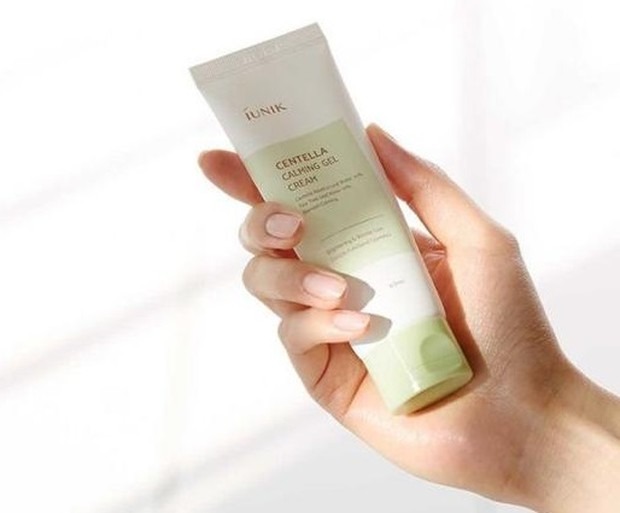 Iunik Centella Calming Gel Cream/Sumber: www.instagram.com/iunik_official