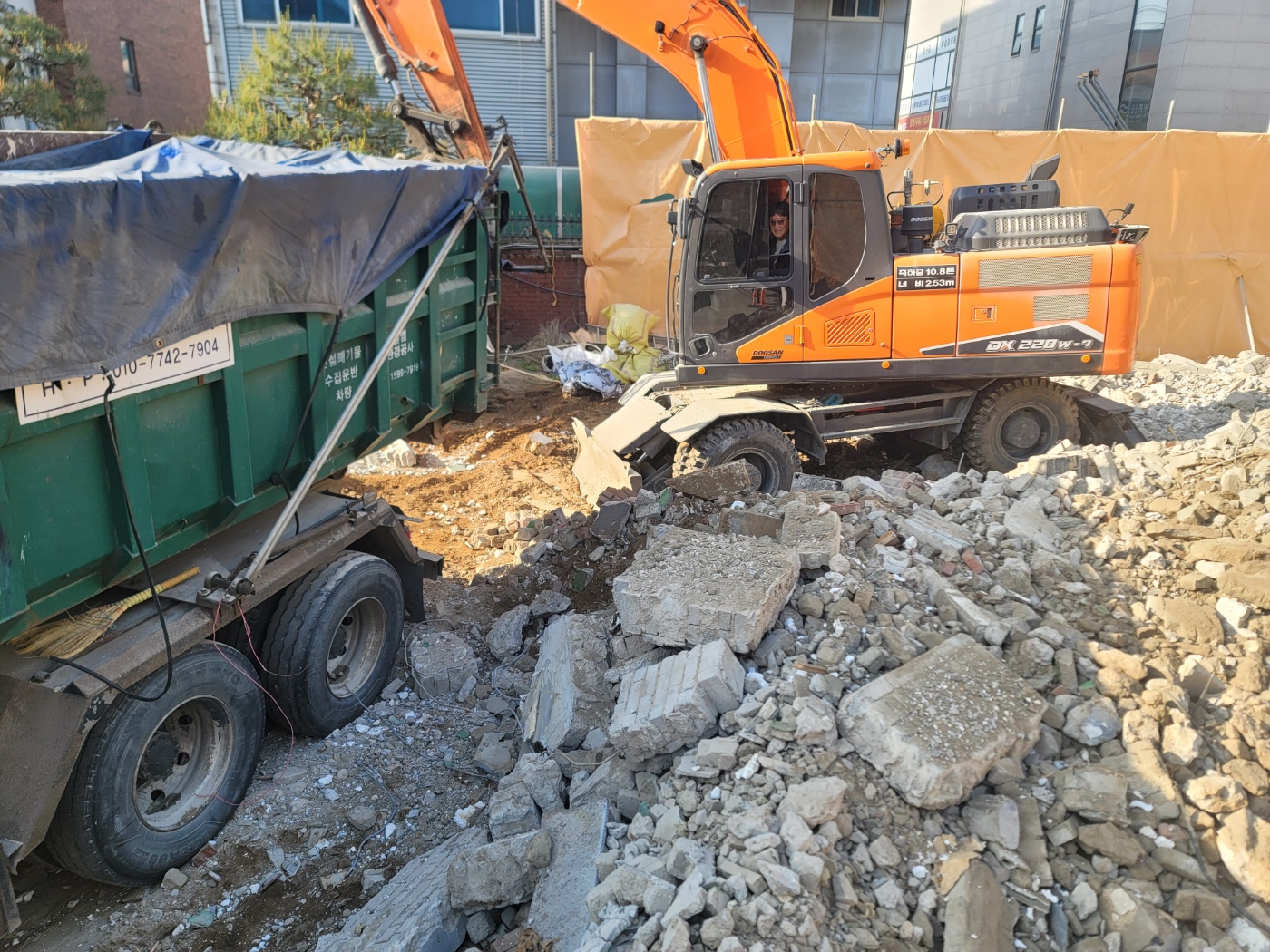 155ac871db026.jpg