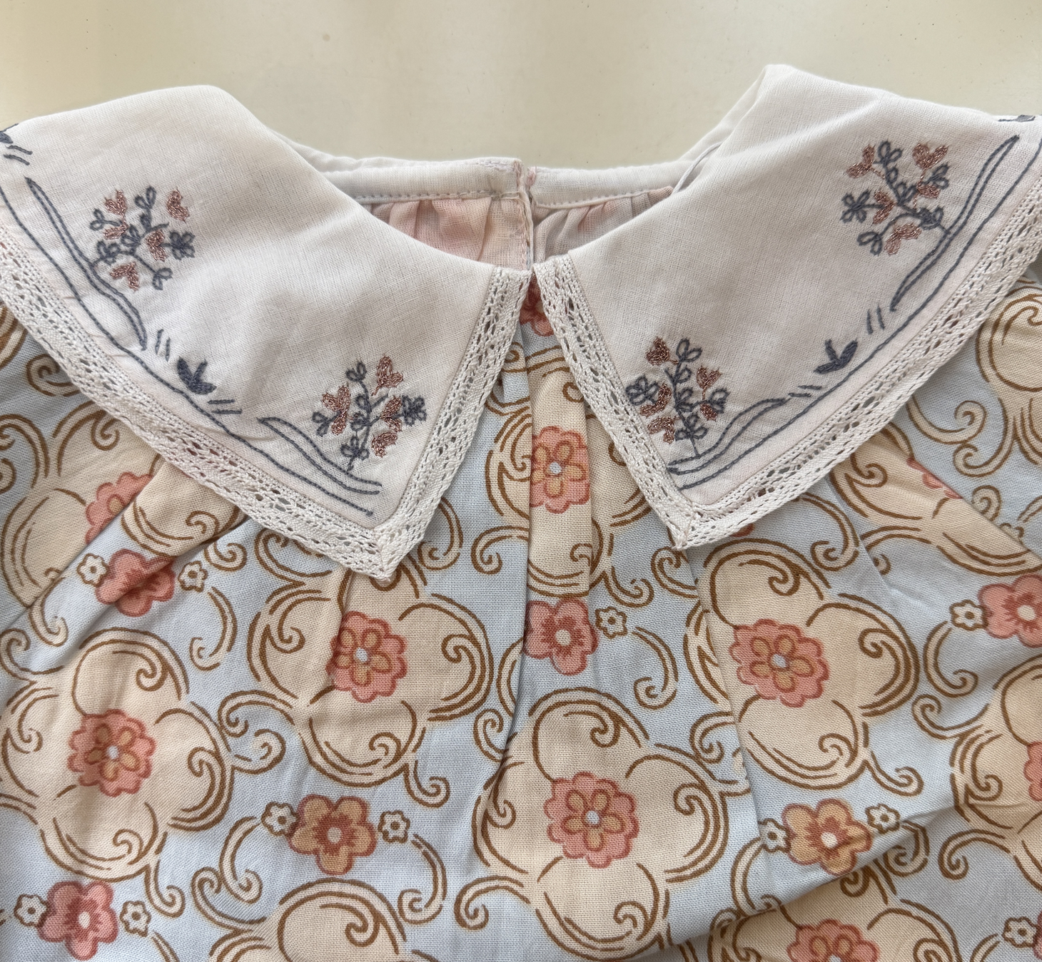 BACHAA Augustine Robe Dress Promenade enchantée print 바챠 26AW
