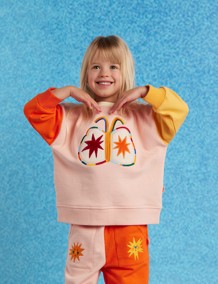 HALCYON NIGHTS Fleece Appliqué Sweater Flutterby 헬시온나이츠 26FW