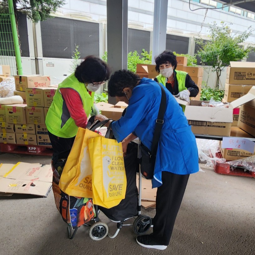 f74d853fea4b6.jpg