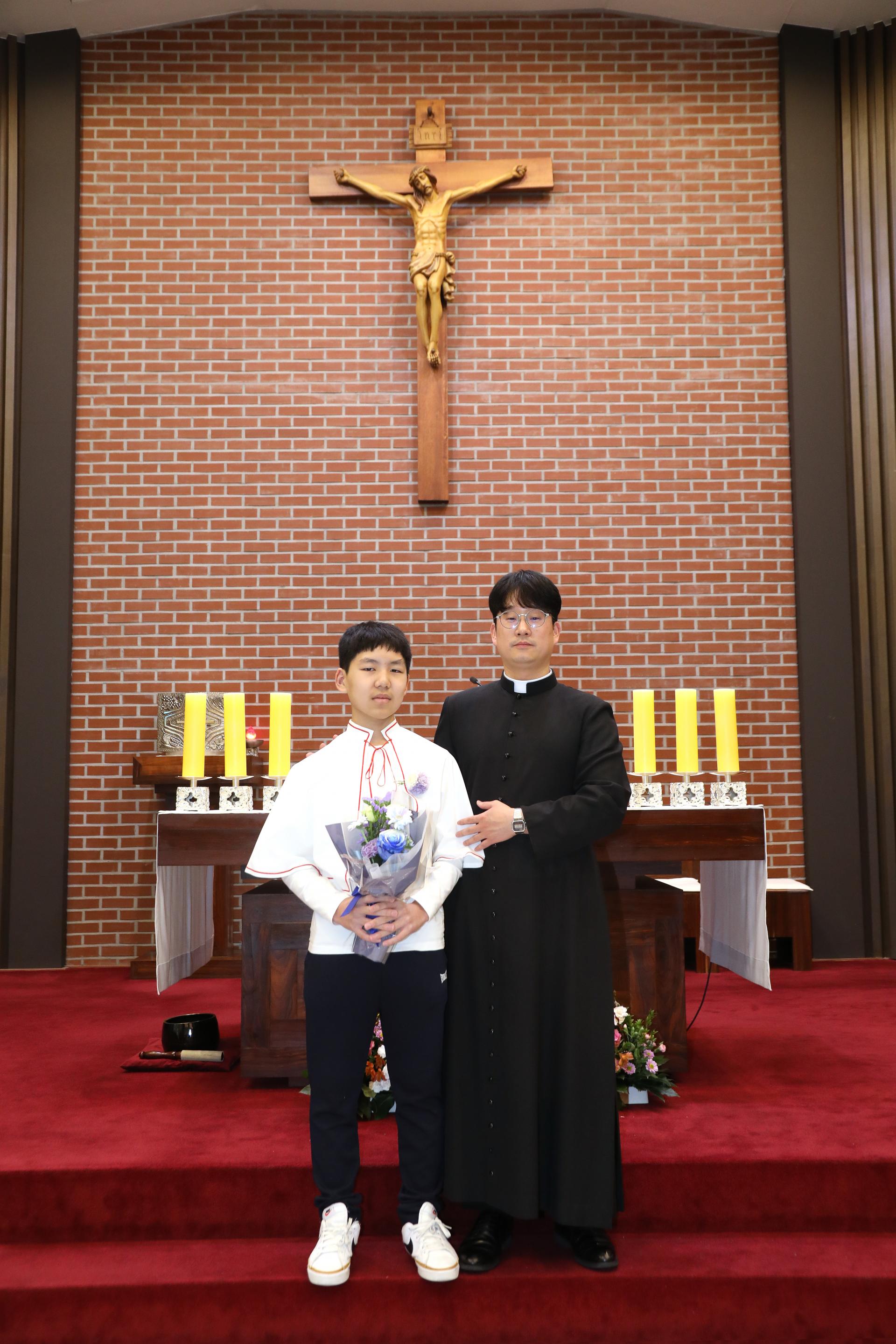 4b6257f3ac14d.jpg