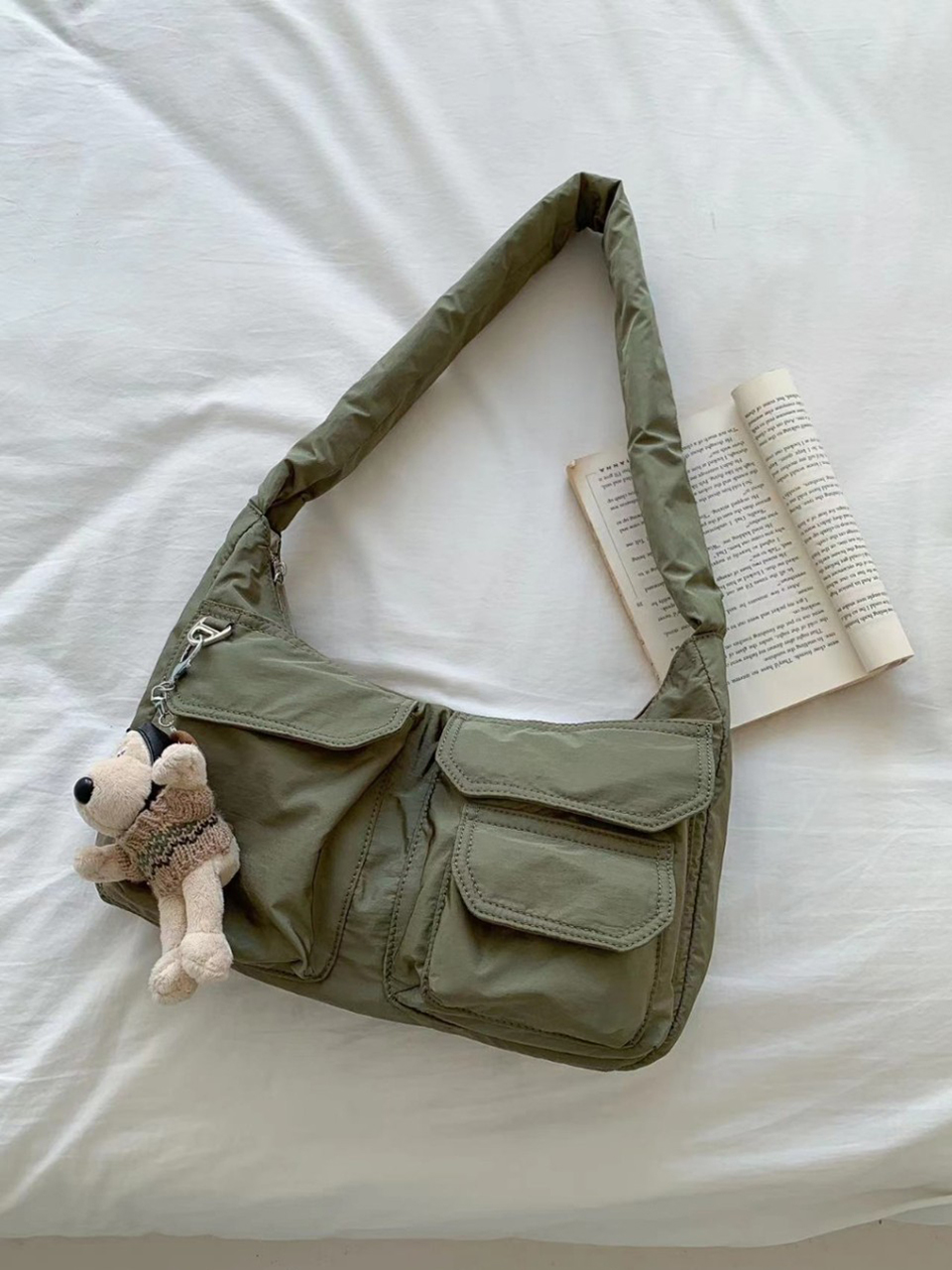 Nylon pocket zip-up shoulder bag (4 colors)