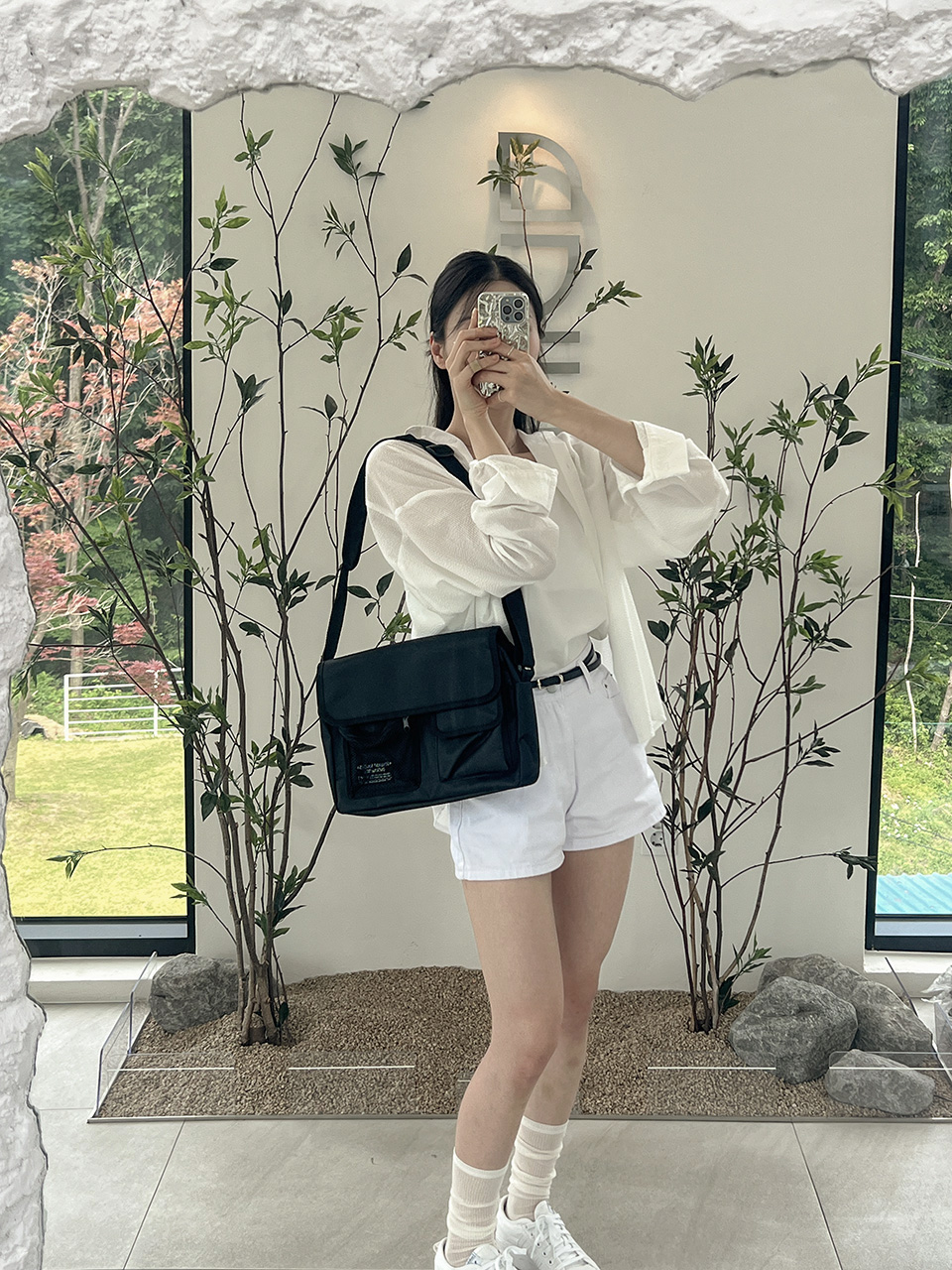Canvas Mesh Zip-Up Pocket Messenger Bag