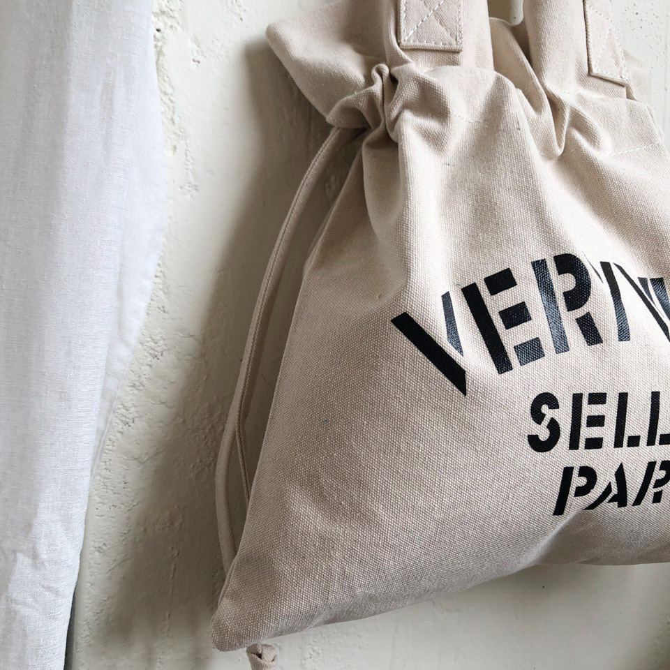 Berry Lettering Big Bag