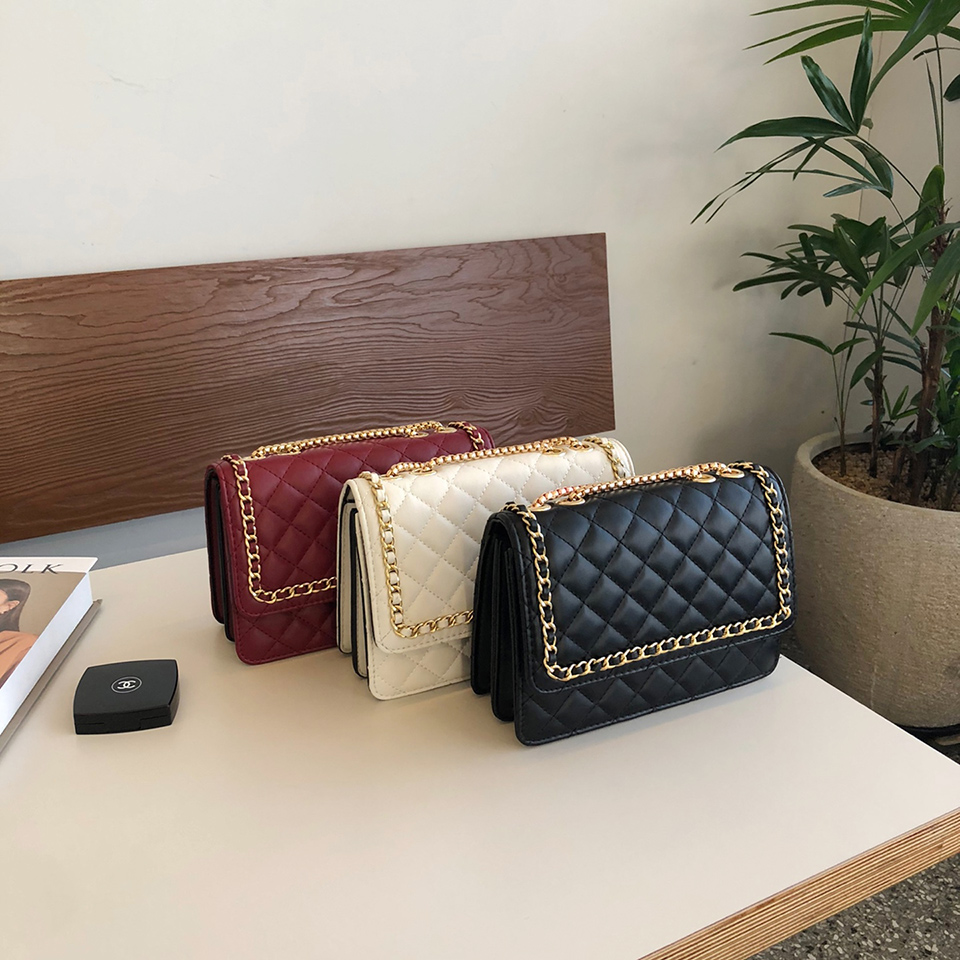 Quilted Square Chain Bag