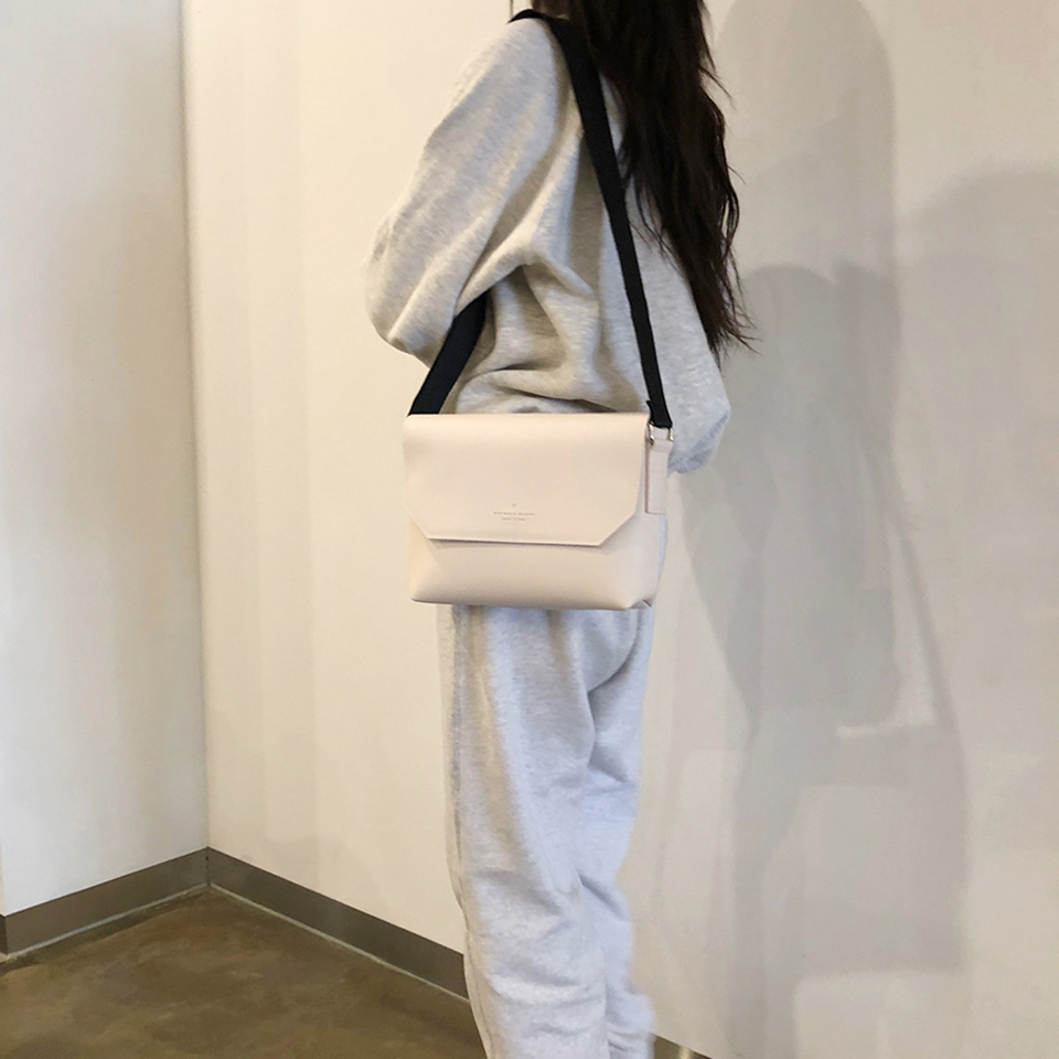 Wide Crossbody Bag (3 colors)