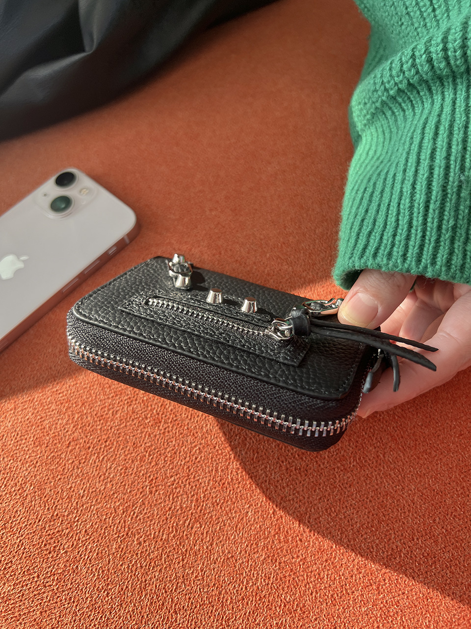 Zip-up coin case wallet
