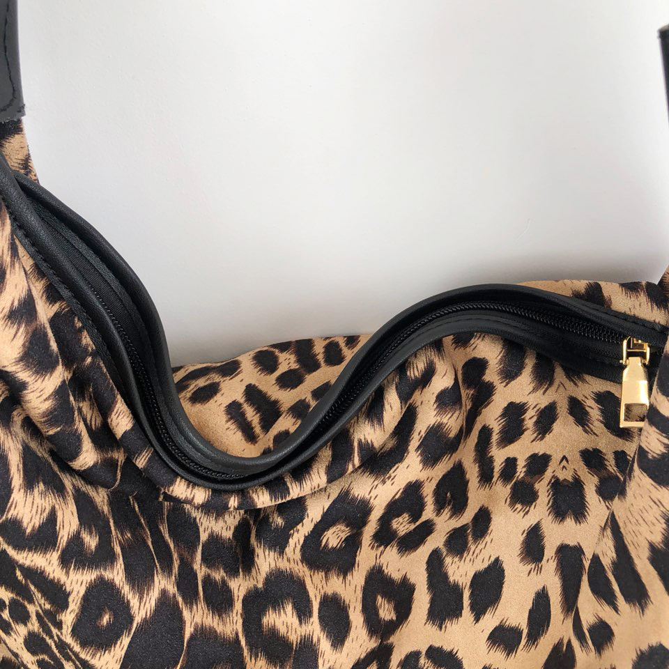 Leopard print zippered big shoulder bag