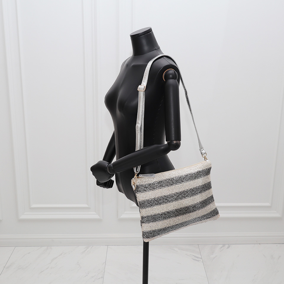 Silver striped rattan zipper cross clutch bag