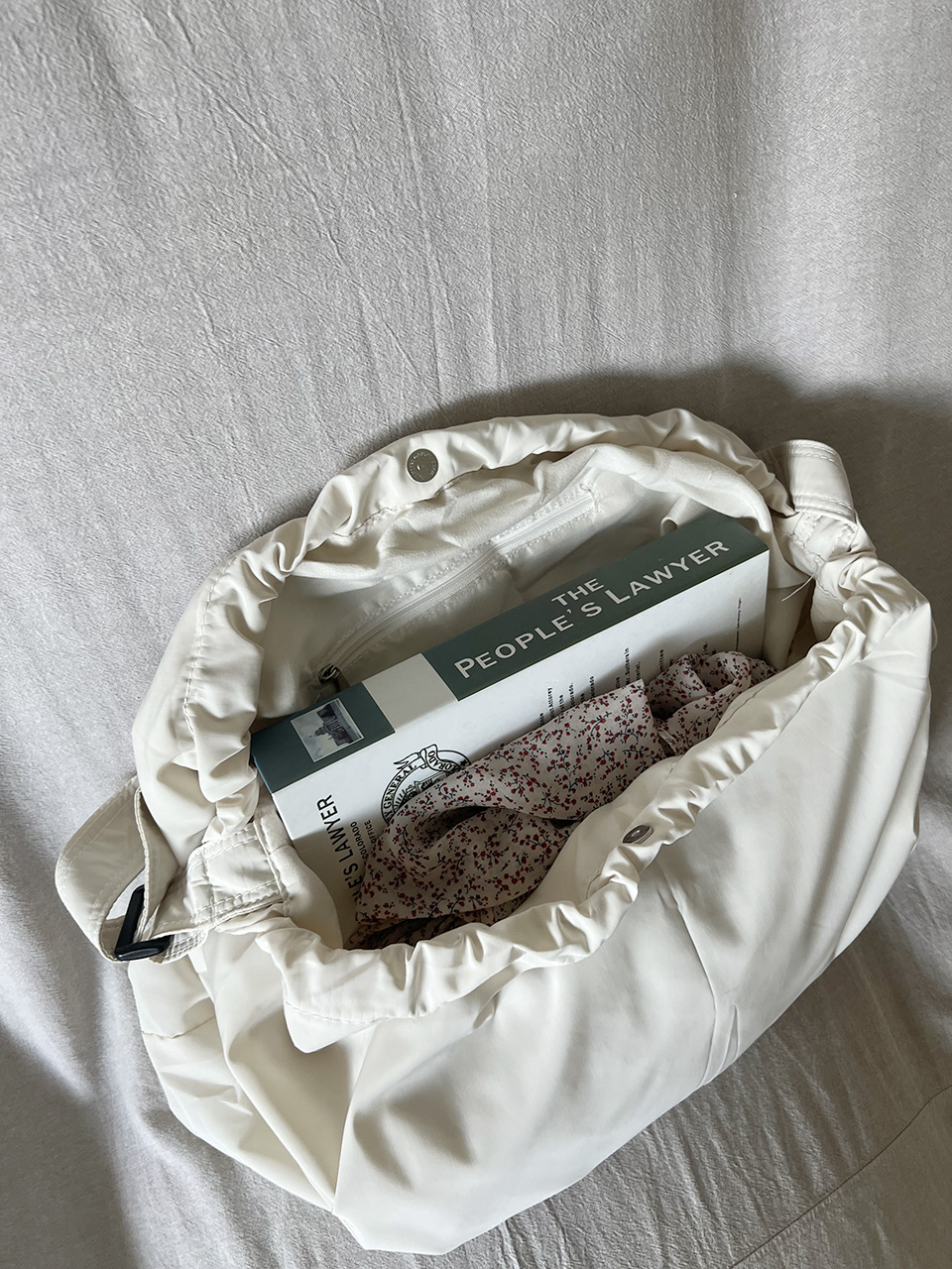 L Nylon Shirring String Big Shoulder Bag