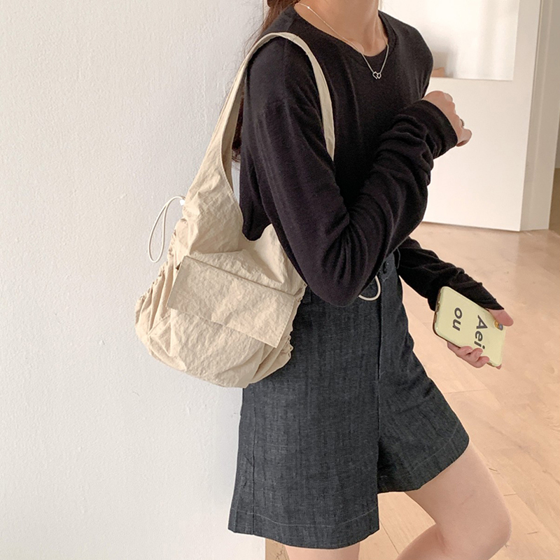 Catherine Pocket Shirring Side String Shoulder Bag
