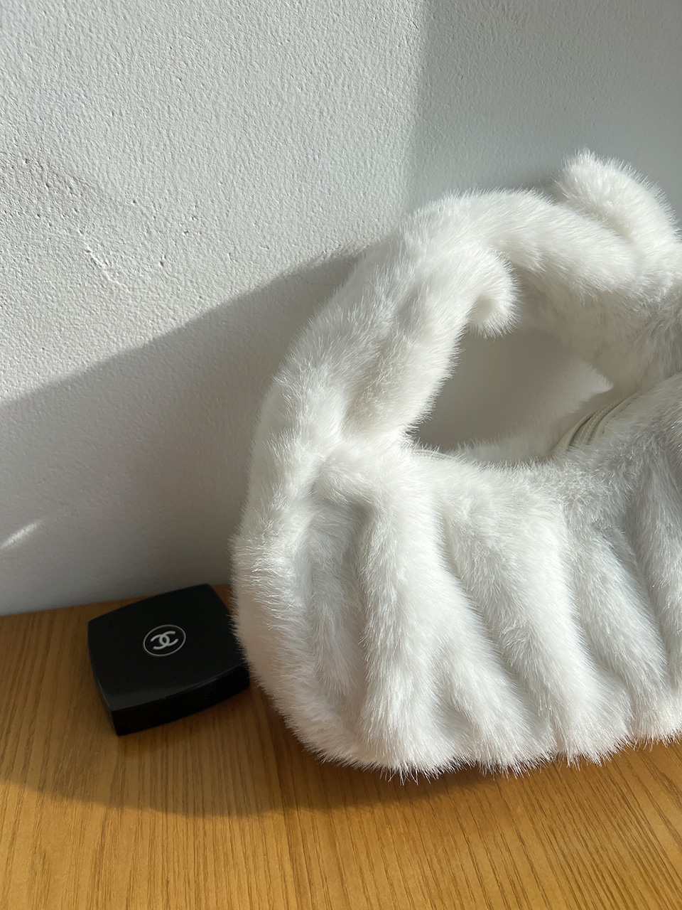 Suwanee Ribbon Fur Shirring Mini Tote Bag