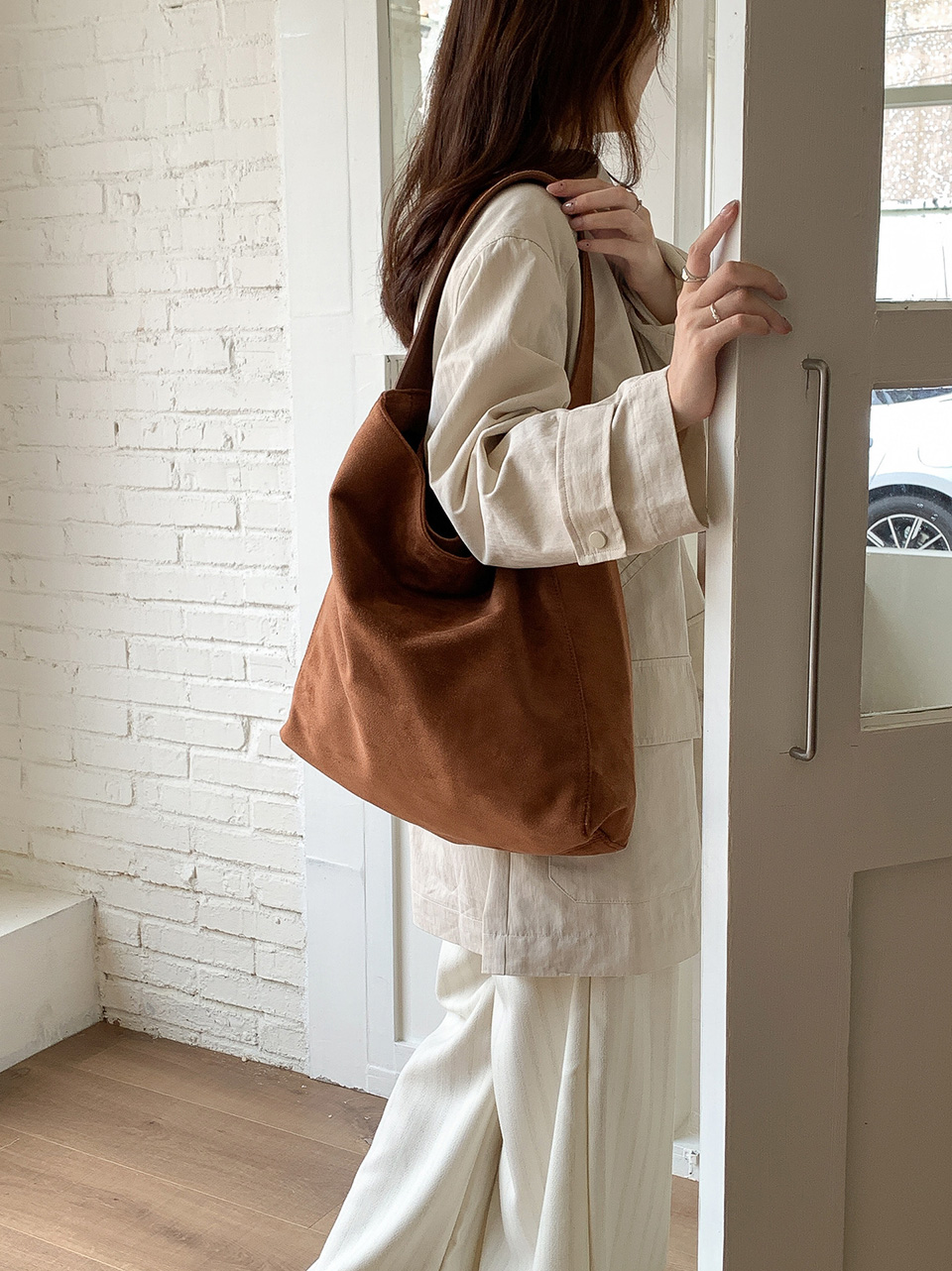 [A must-have for those who carry a lot of belongings] Suede Big Tote Bag/Shoulder Bag