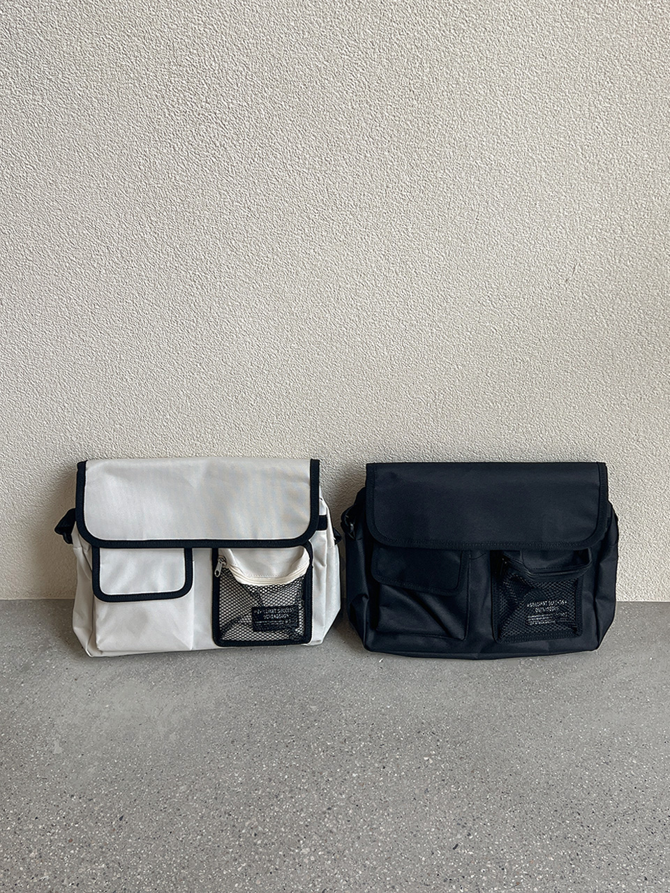 Canvas Mesh Zip-Up Pocket Messenger Bag