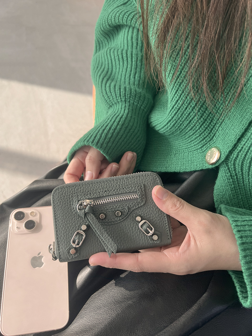 Zip-up coin case wallet