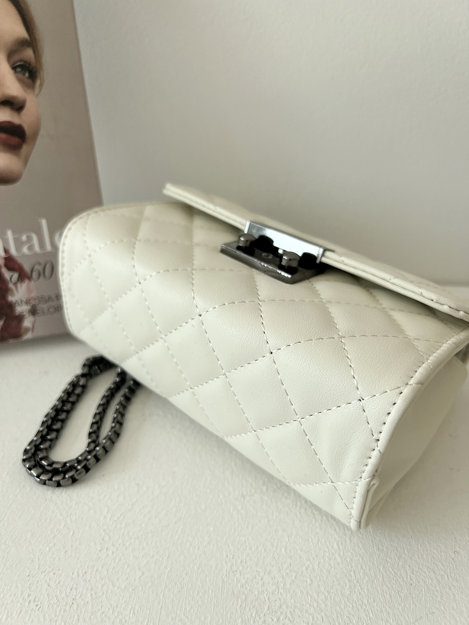 Kate Buckle Classic Mini Chain Bag