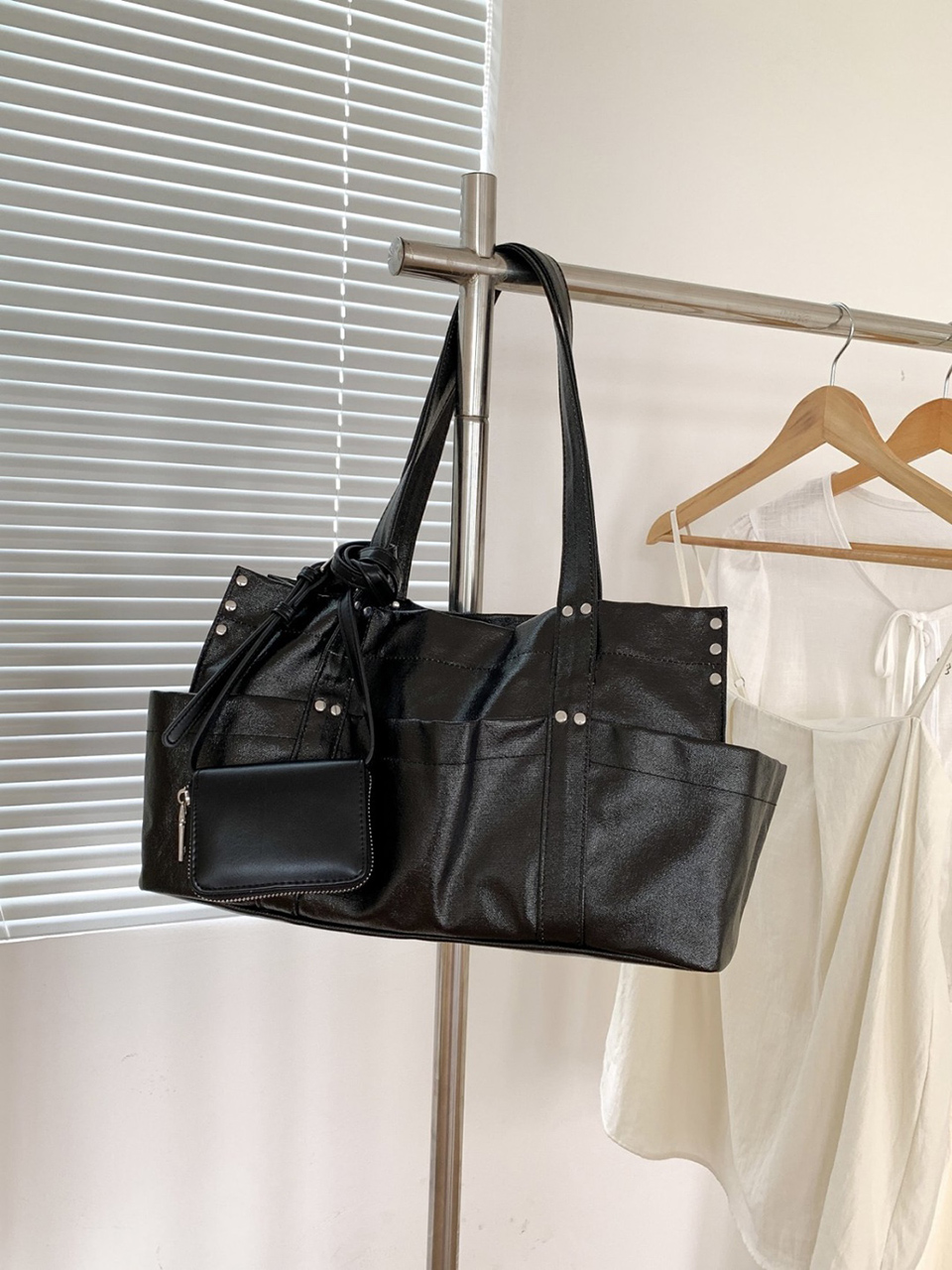 Glossy Pocket Y2K Big Tote Bag