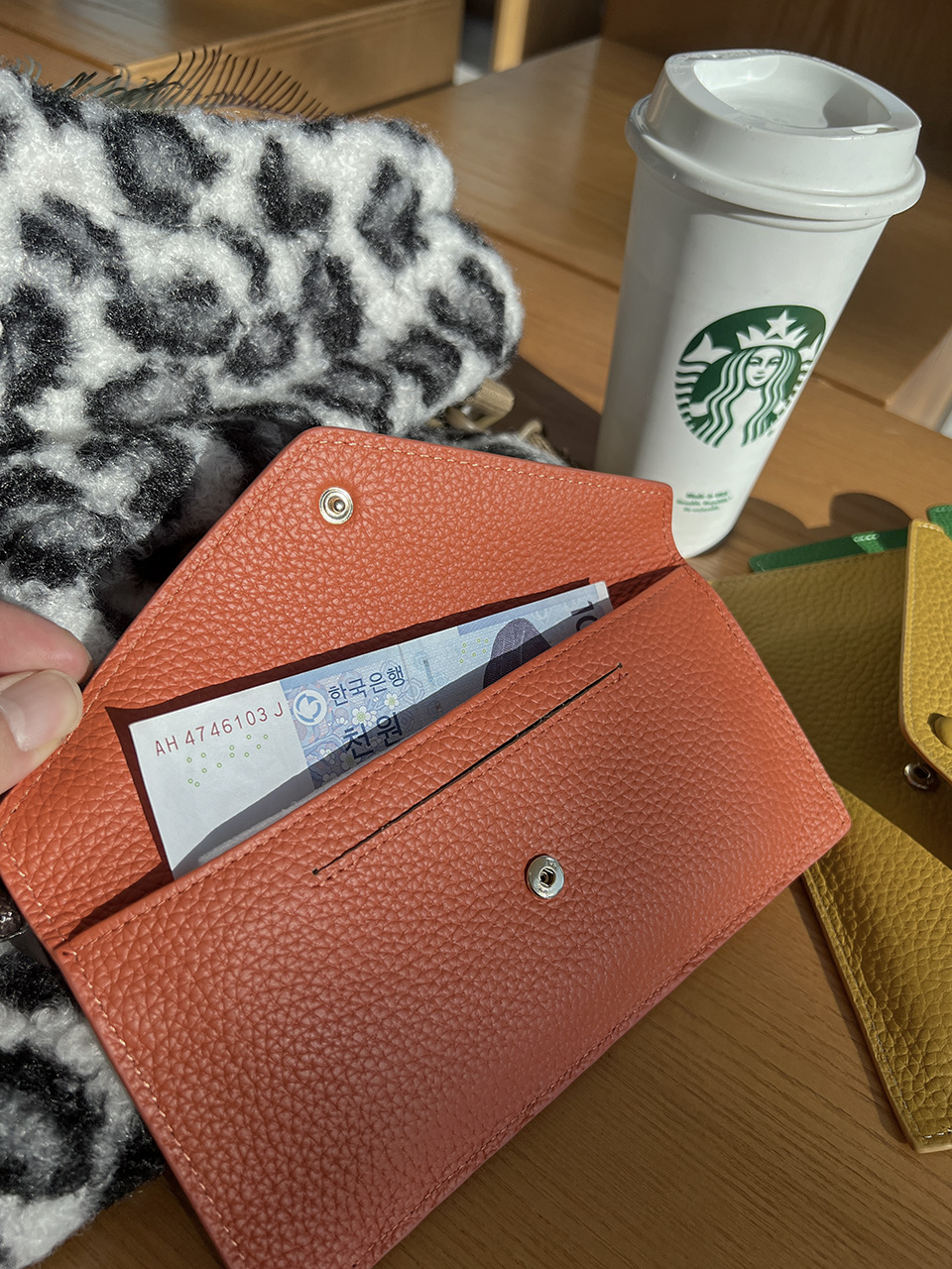 Leather slim card case