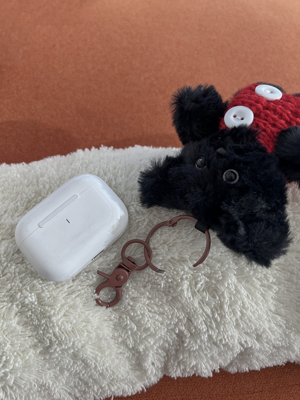 Knitted teddy bear button charm