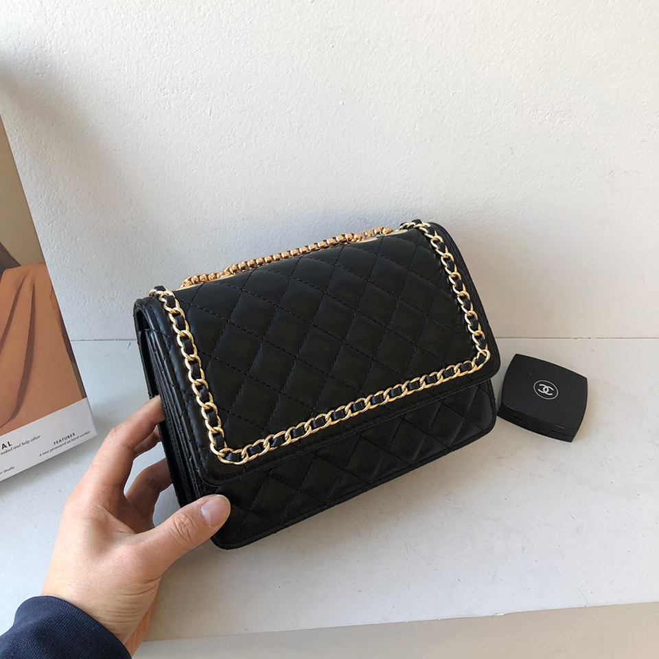 Quilted Square Chain Bag