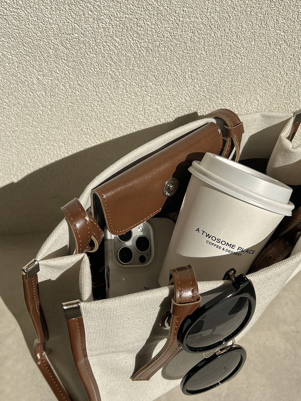 Leather canvas shoulder bag