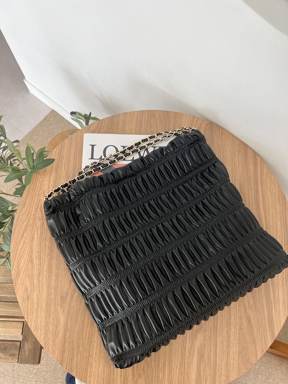 Vanel Fritz Quilted Shirring Chain Shoulder Bag