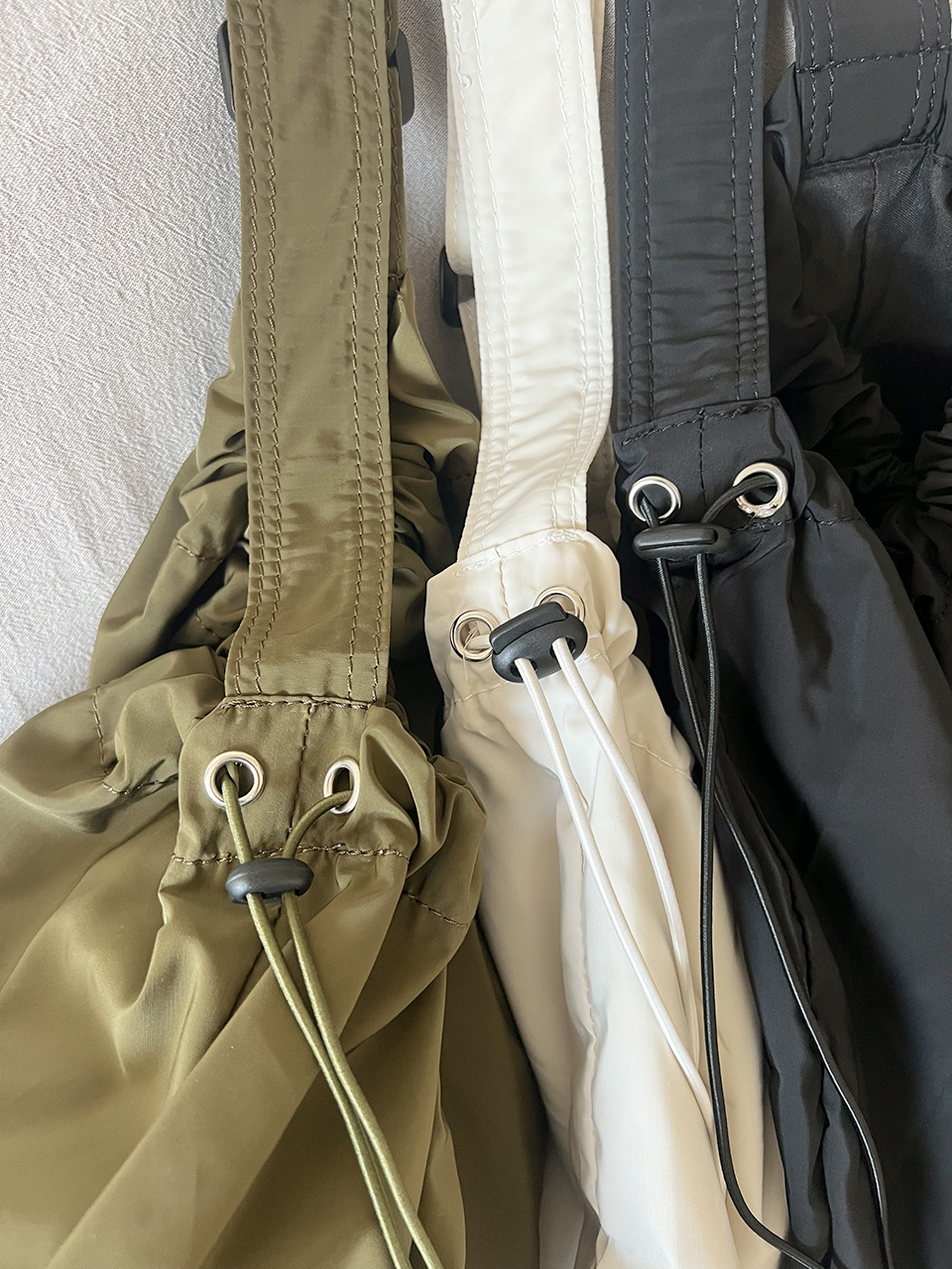 L Nylon Shirring String Big Shoulder Bag