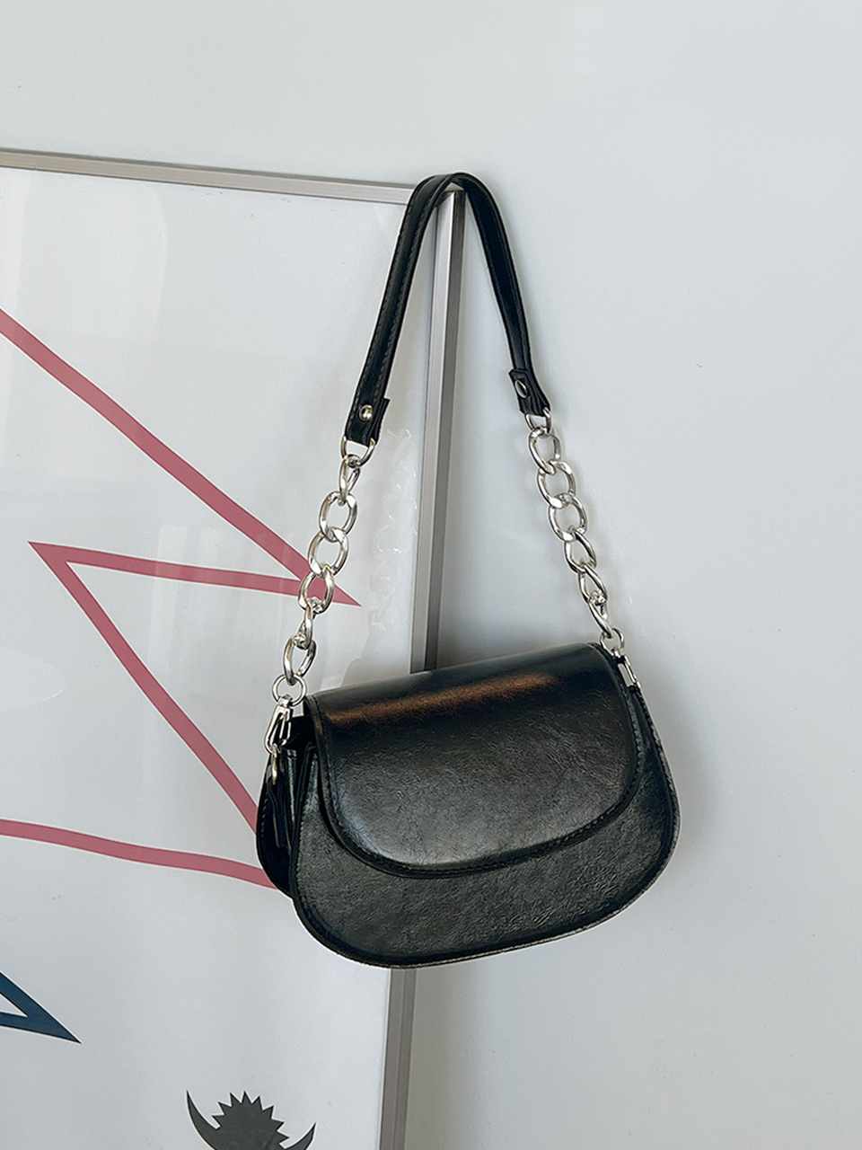 Cracked Leather Chain Mini Shoulder Bag