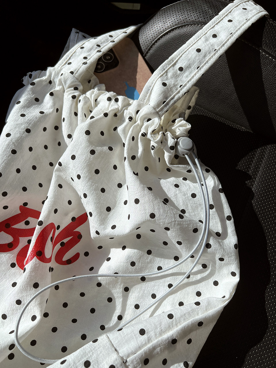 [3 colors] Dot Lettering String Bucket Bag