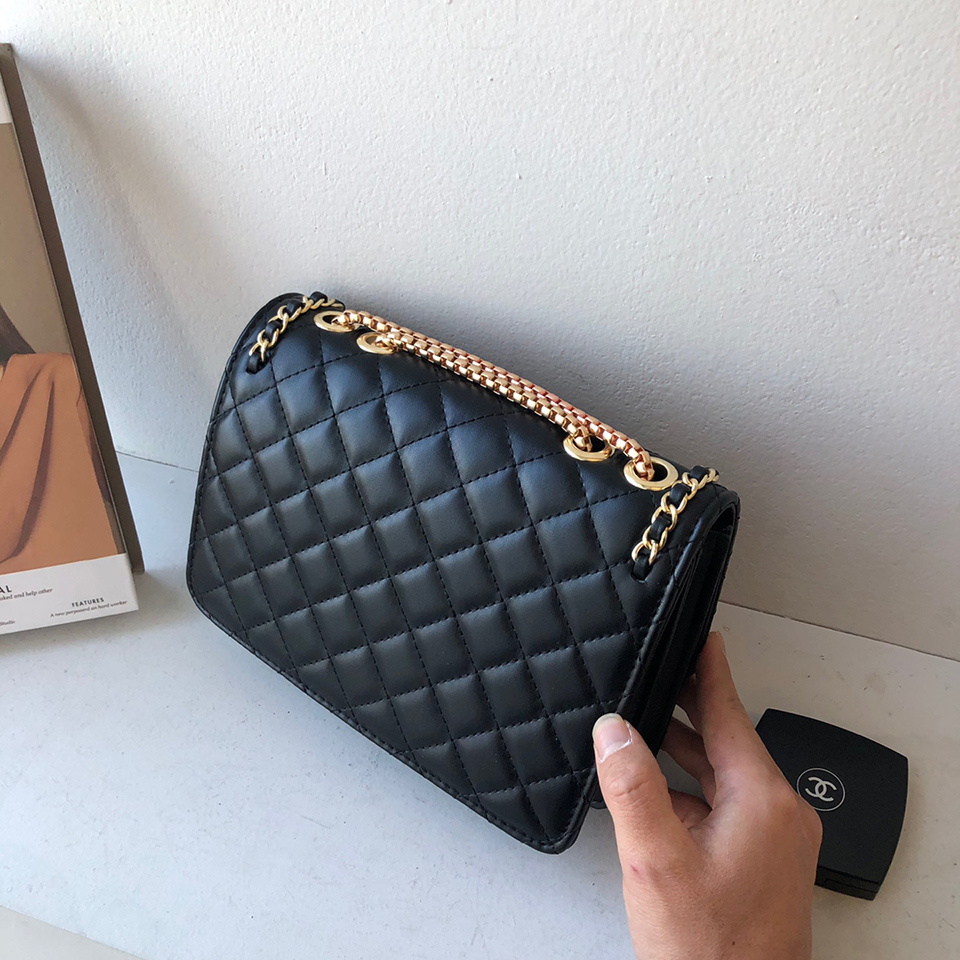 Quilted Square Chain Bag