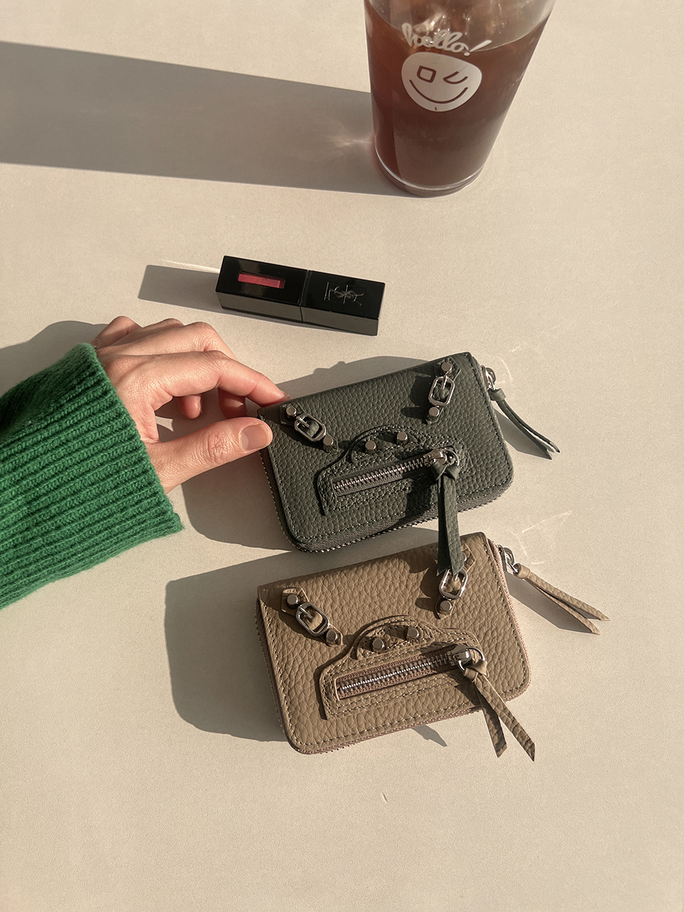 Zip-up coin case wallet