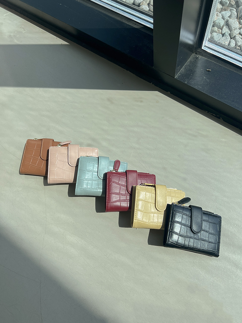 Garnet Pastel Crocodile Pattern Leather Mini Card Case