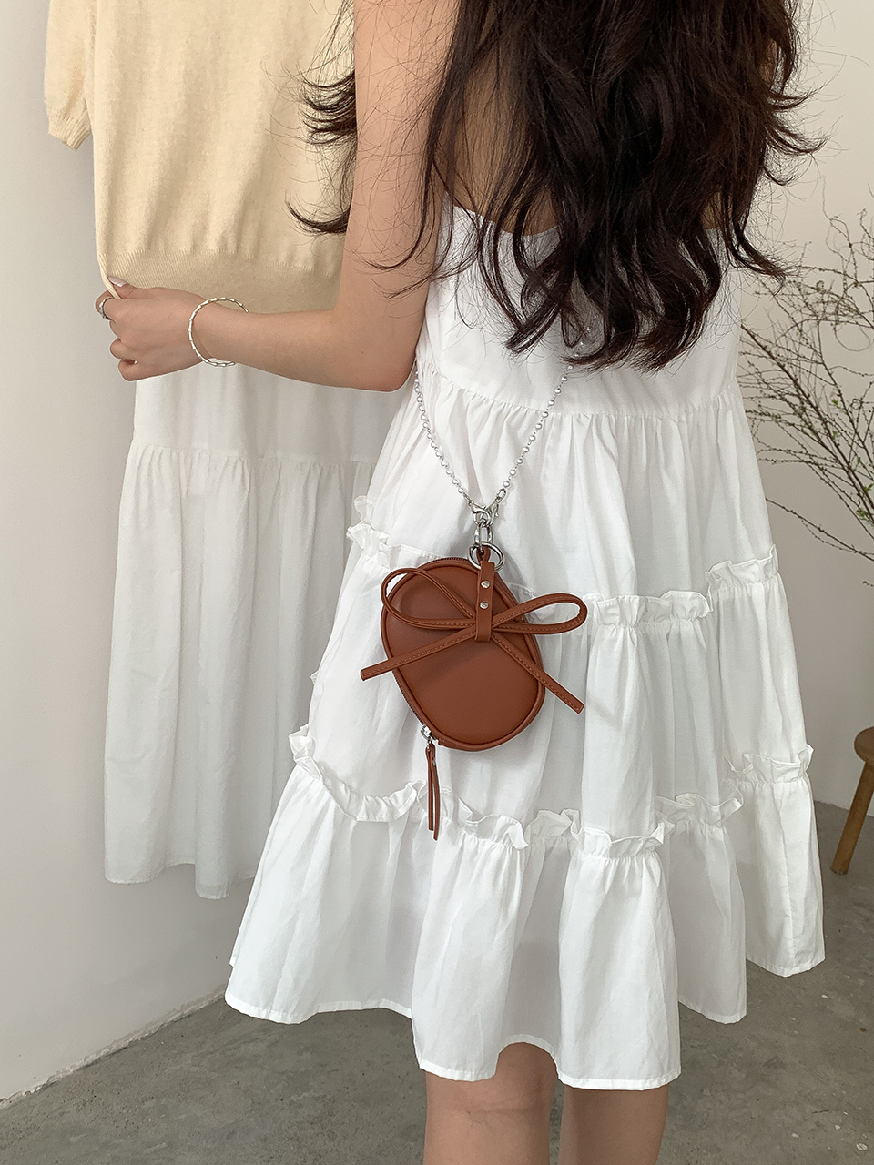 Ribbon ball pearl chain mini cross bag