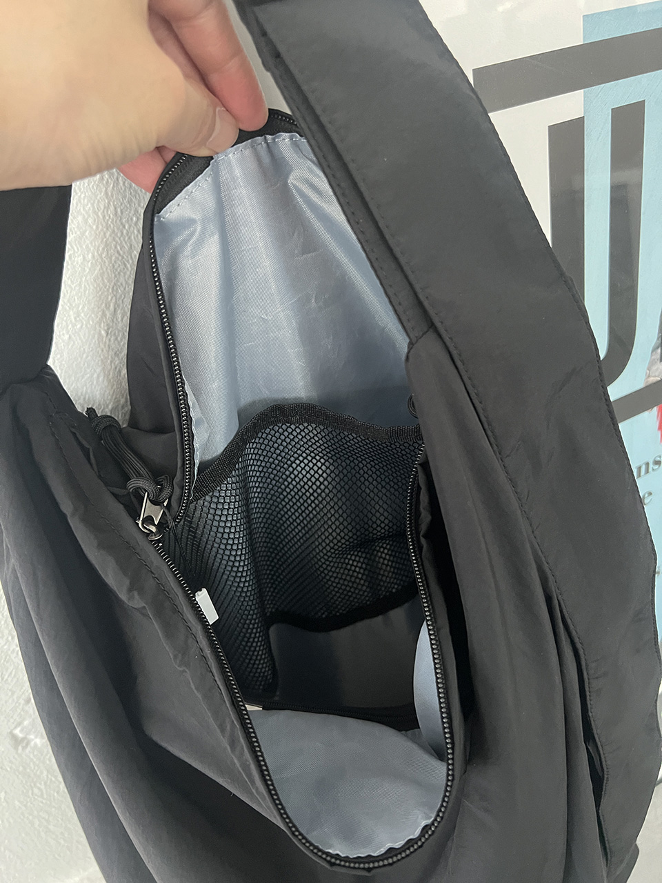 Nylon shoulder bag