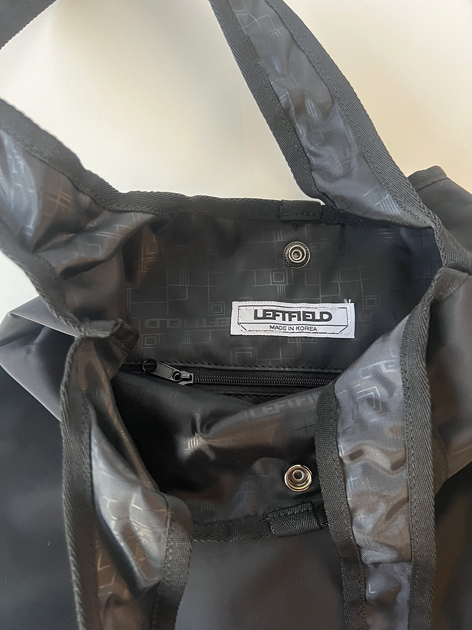 Button nylon shoulder eco bag