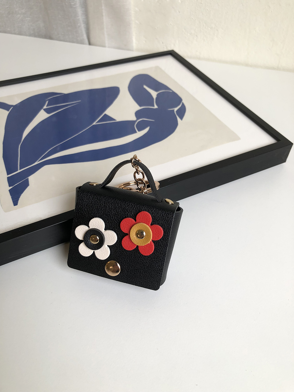 Flower AirPods Case Mini Bag Keyring (5 colors)