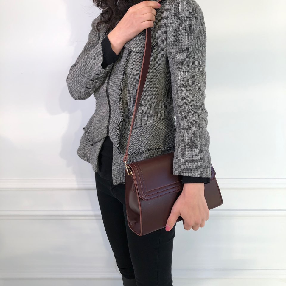 Classic trapezoid stitch cross bag (4 colors)