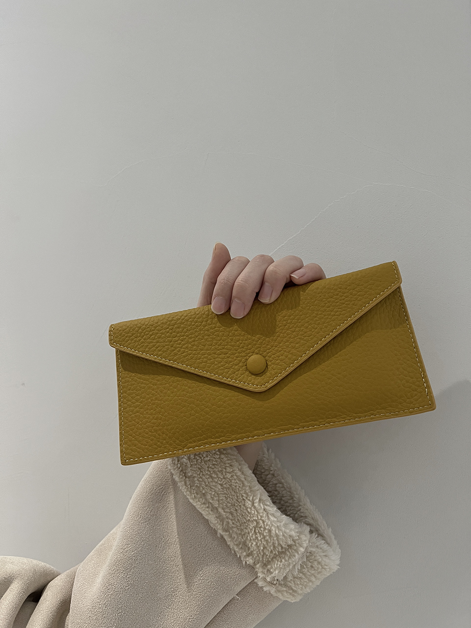 Leather slim card case
