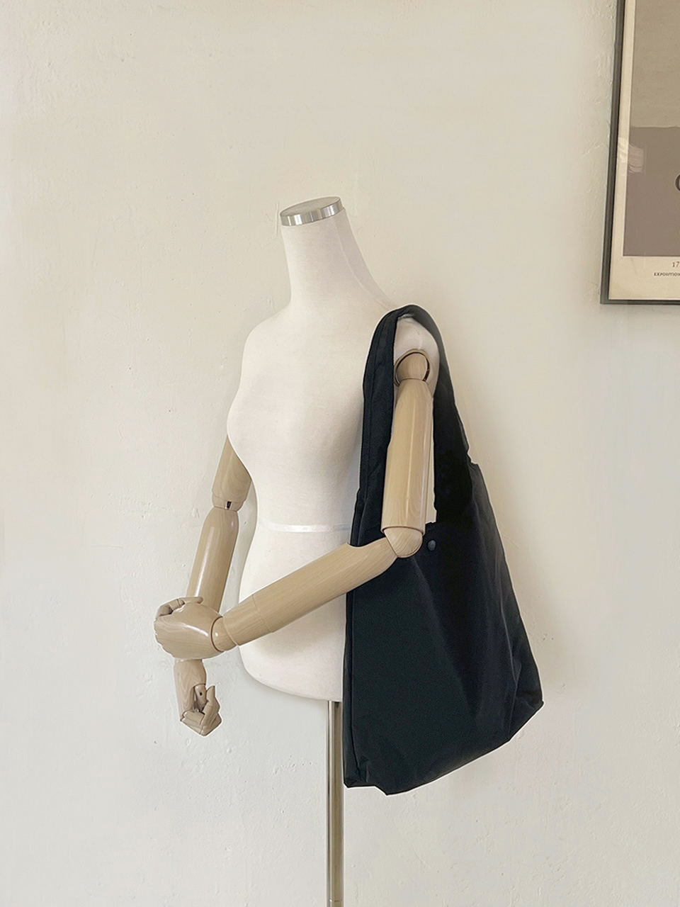 Button nylon shoulder eco bag