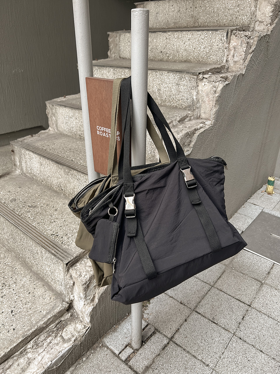 Buckle nylon shoulder bag