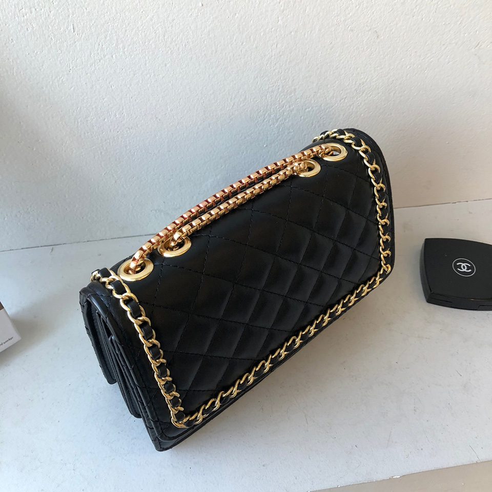 Quilted Square Chain Bag