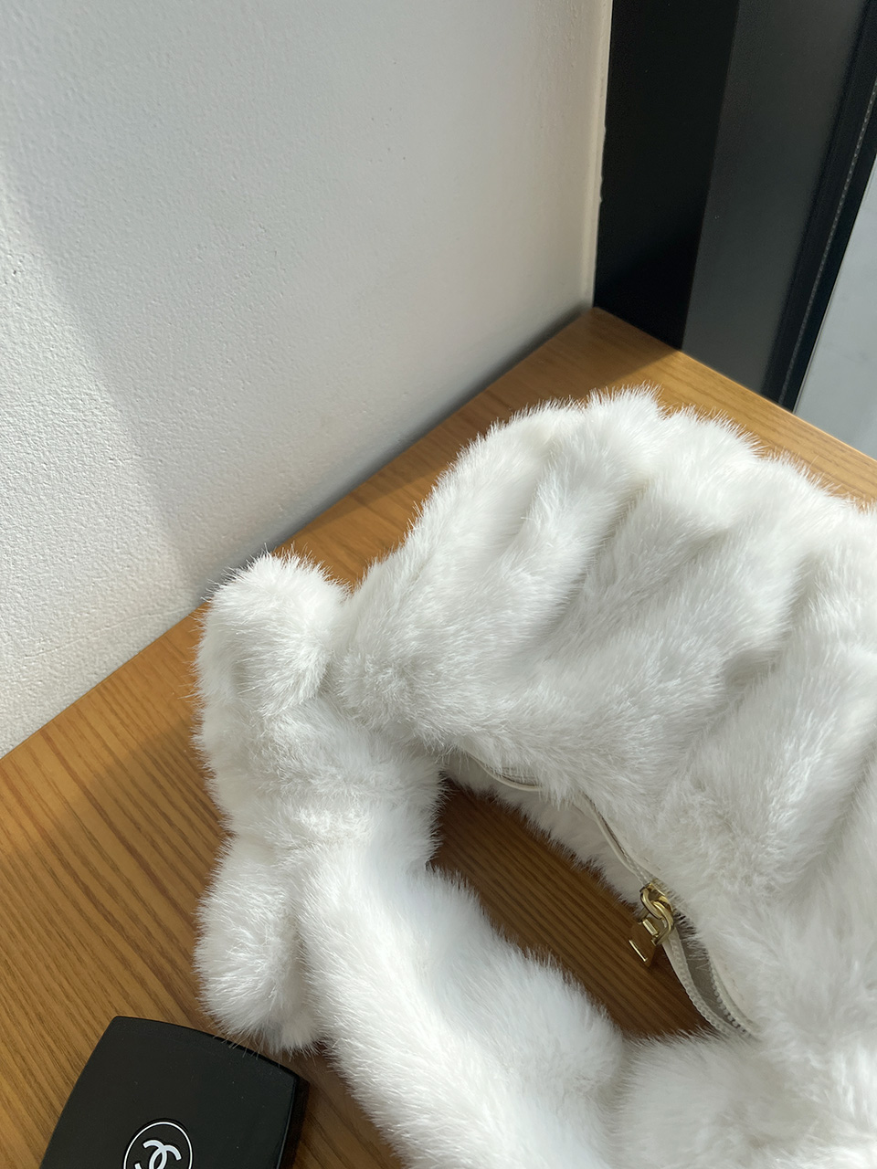 Suwanee Ribbon Fur Shirring Mini Tote Bag