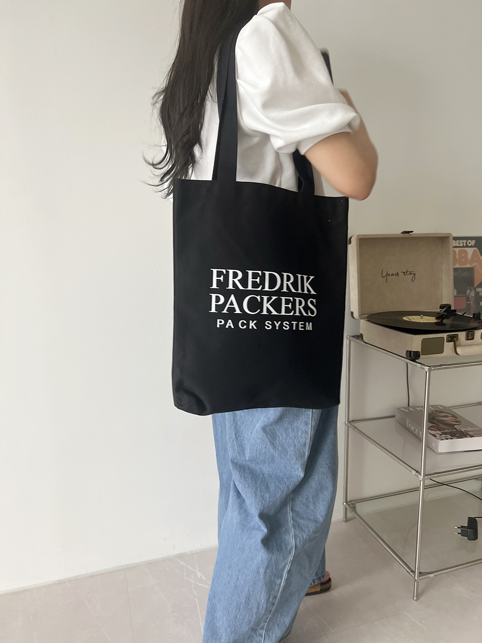 Frederick Logo Lettering Big Shoulder Bag