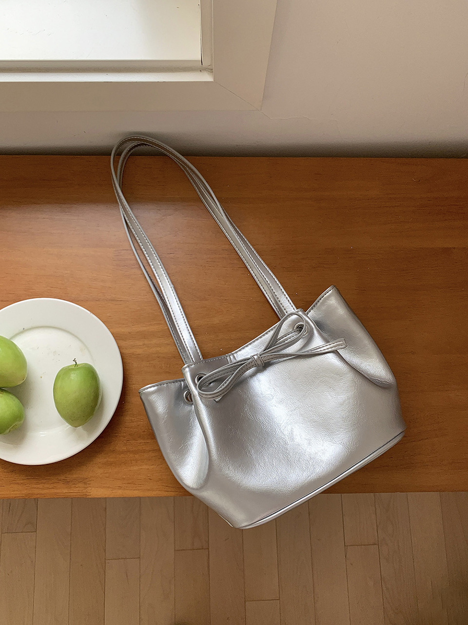 Ribbon Ballet Core Wrinkle Leather Tote Bag (6 colors)