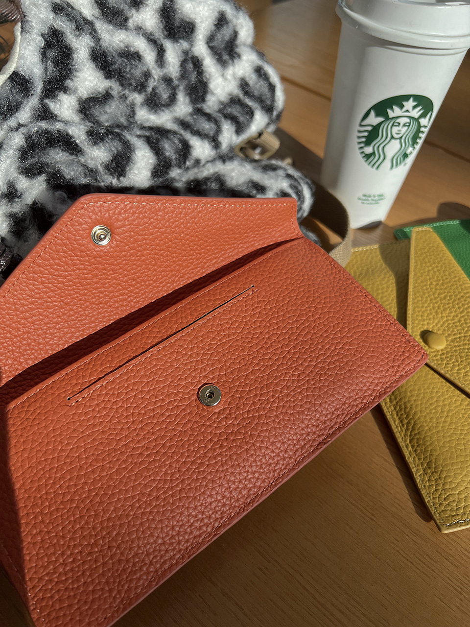 Leather slim card case